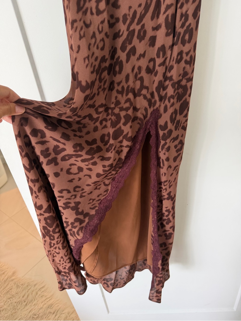 Reformation Annalisa animal print slip dress with a front cutout size 6 - Picture 6 of 8